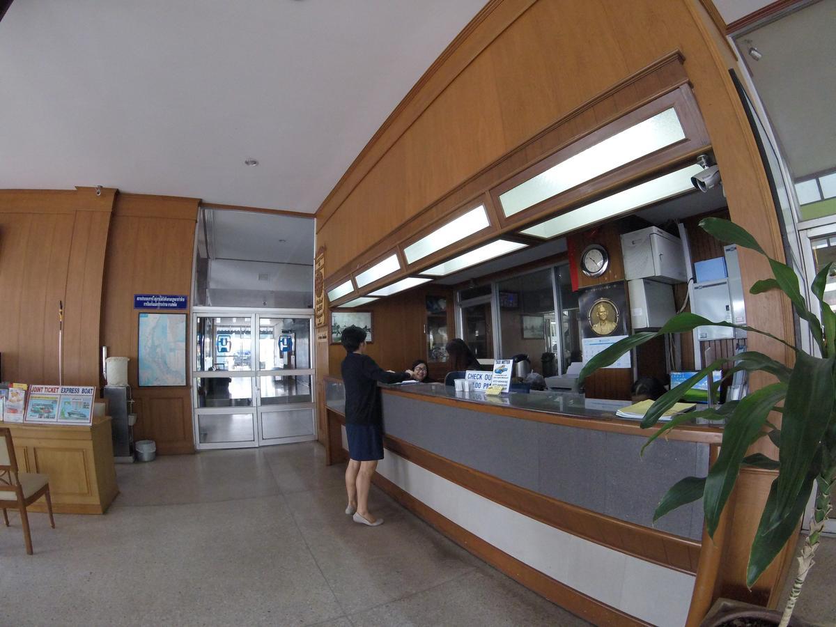 Tapee Hotel Surat Thani Eksteriør bilde